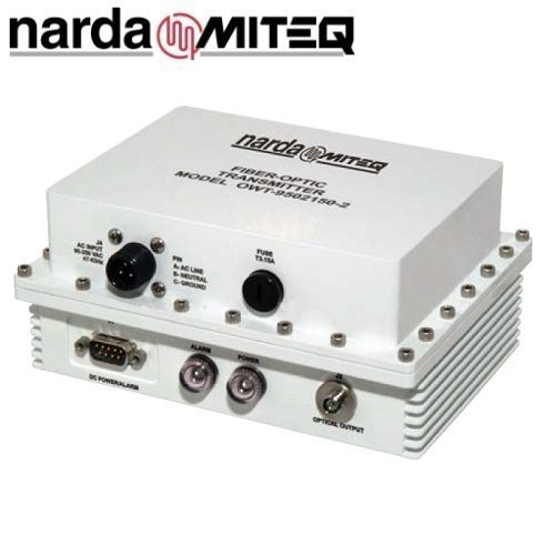 AC-Powered Outdoor Fiber-Optic Links <br>交流供電戶外光纖鏈路